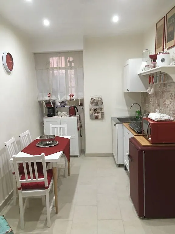 Il Vinile Apartment Siraküza İtalya
